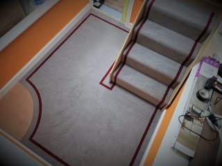 Inset border technique for carpet work. Carpet border technique