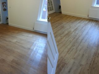 Vusta LVT (colour Bleached Larch) (before/after) Vusta flooring