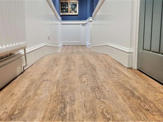 Polyflor Camaro (colour Wild Amber Oak) Polyflor Camaro LVT flooring
