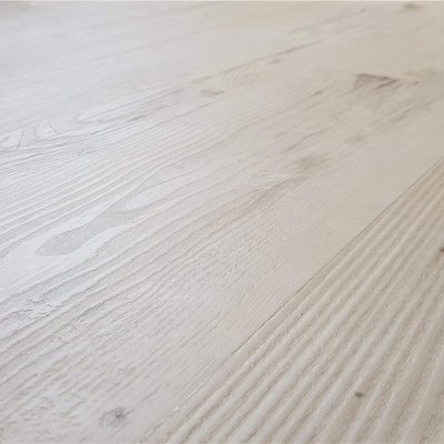 M-FLOR Distinctive LVT Flooring