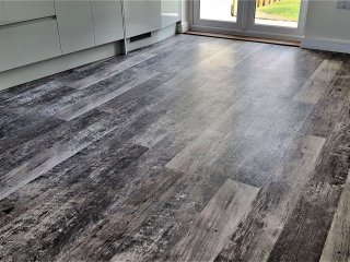 Karndean Van Gogh (colour Aged Redwood) Karndean Van Gogh LVT