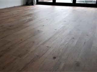 Distinctive Flooring - Italian collection (colour Roma) Distinctive LVT