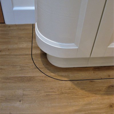 Amtico Spacia LVT with custom border