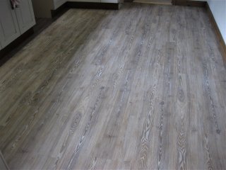 Amtico Spacia LVT (colour Worn Ash) Amtico Spacia LVT