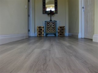 Amtico Spacia Xtra (7.25" x 48") (colour Nordic Grey) Amtico Spacia Xtra