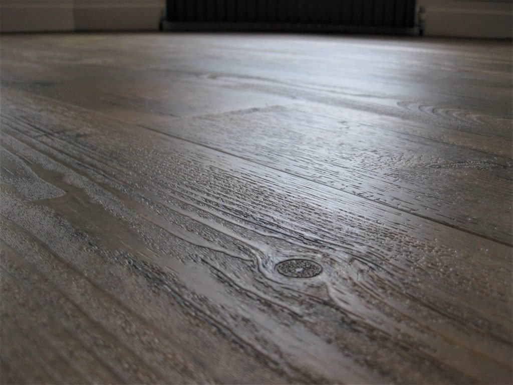 Distinctive LVT (close up)