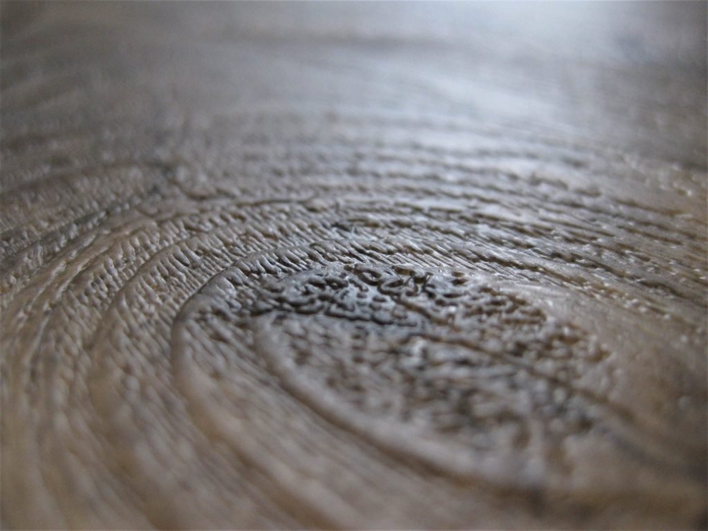 Distinctive LVT (close up)