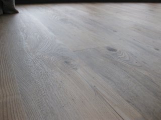 Distinctive Flooring LVT (colour Roma) Distinctive LVT