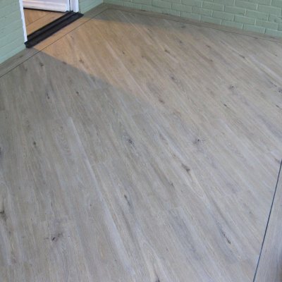 Distinctive LVT